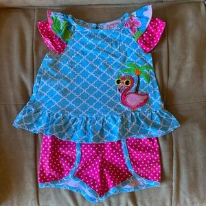 Jumping Fences Flamingo shorts set
